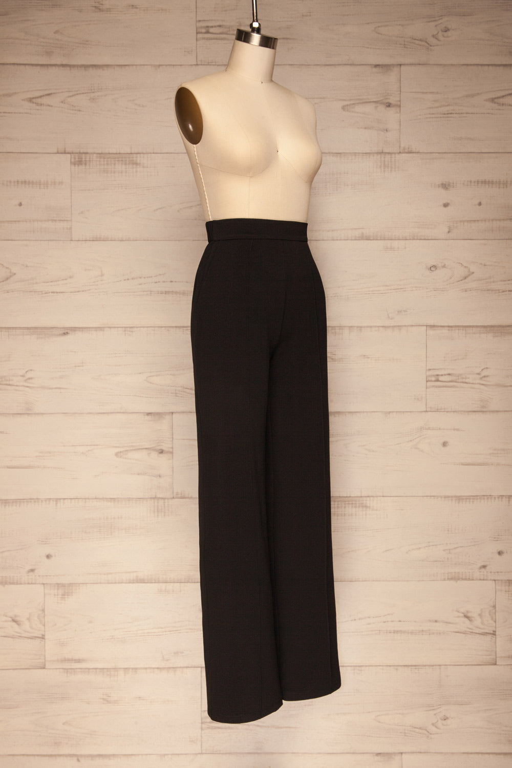 Devesa Black Wide Leg Pants w/ Pockets | La petite garçonne side view