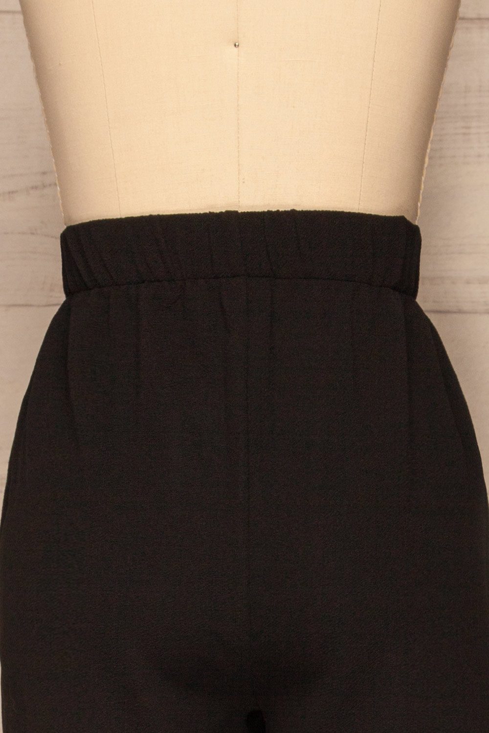 Devesa Black Wide Leg Pants w/ Pockets | La petite garçonne back close up