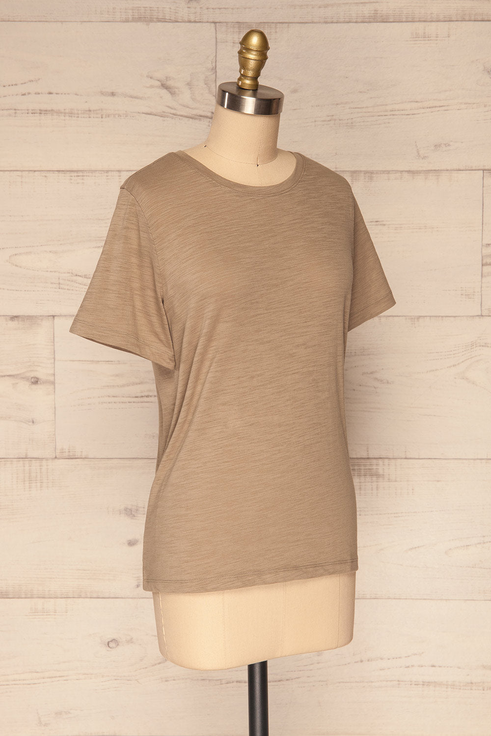 Digranes Green Khaki T-Shirt | La Petite Garçonne side view 