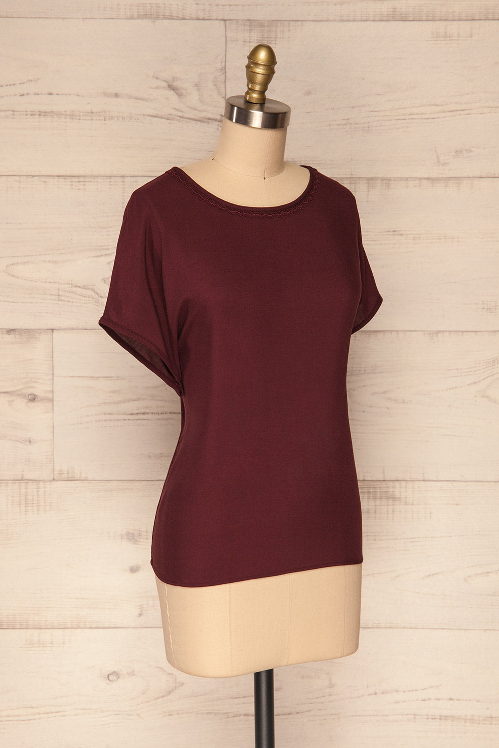 Dingja Burgundy Short Sleeved Loose T-Shirt | La Petite Garçonne 3
