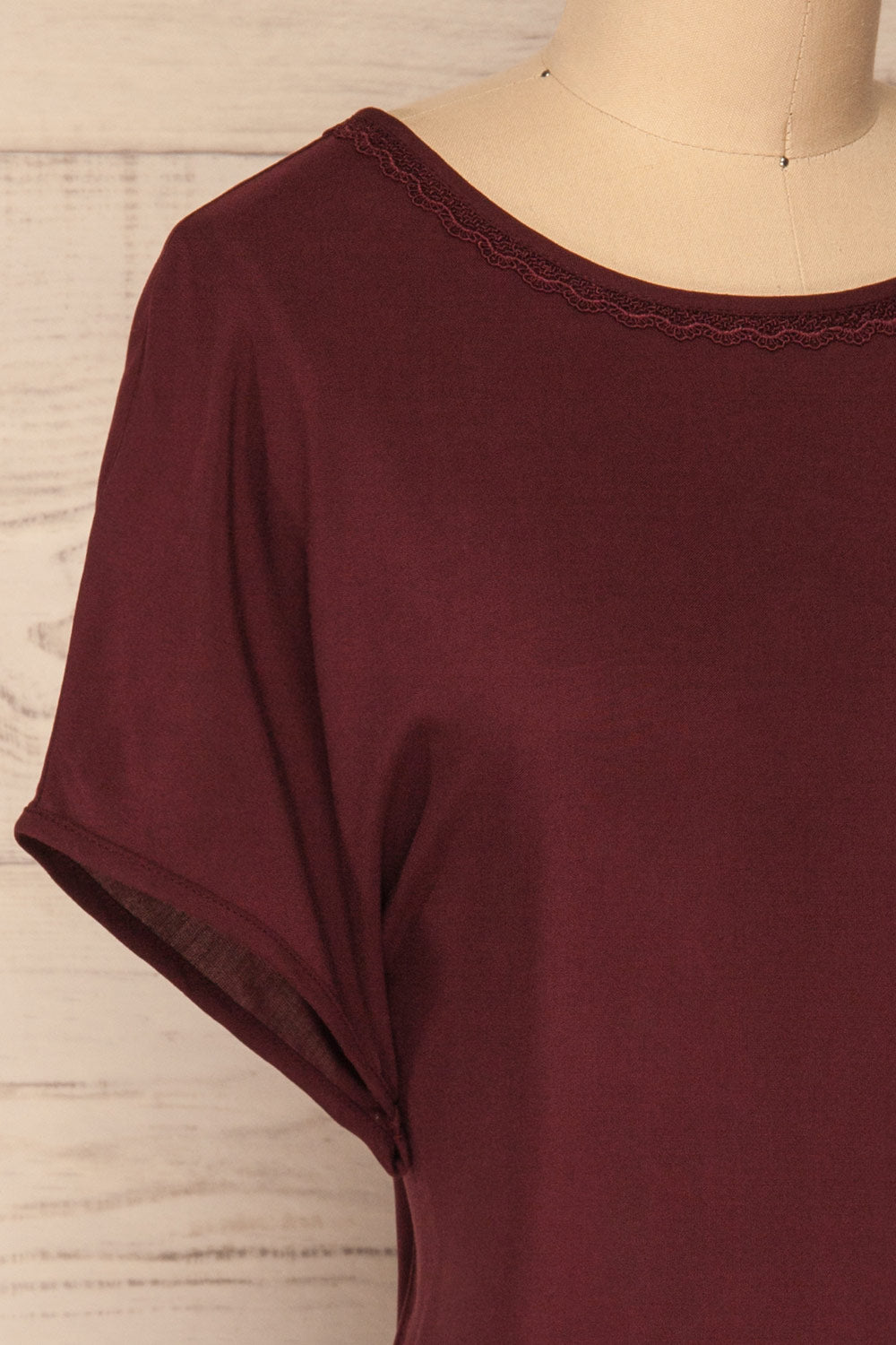 Dingja Burgundy Short Sleeved Loose T-Shirt | La Petite Garçonne 4