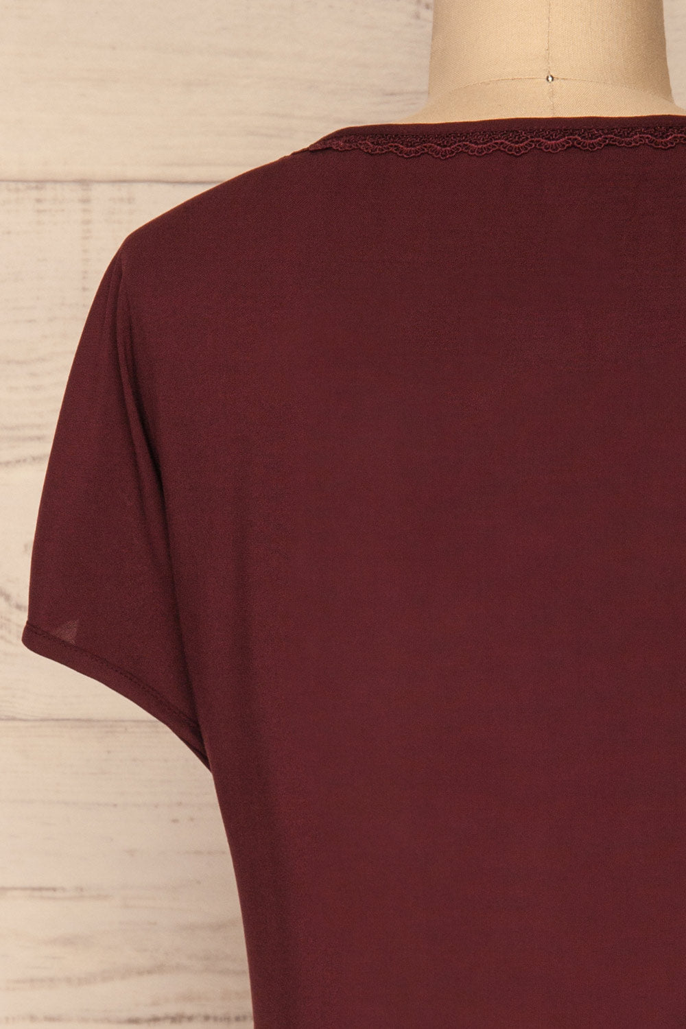 Dingja Burgundy Short Sleeved Loose T-Shirt | La Petite Garçonne 6
