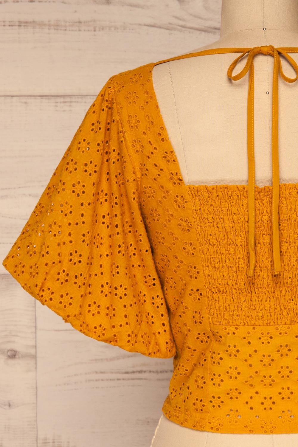 Dokkum Caramel Puffy Sleeve Openwork Top | La petite garçonne  back close-up