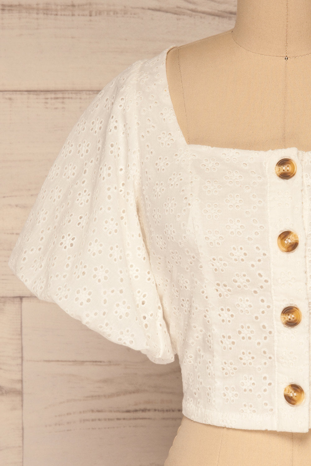 Dokkum White Puffy Sleeve Openwork Top | La petite garçonne front close-up