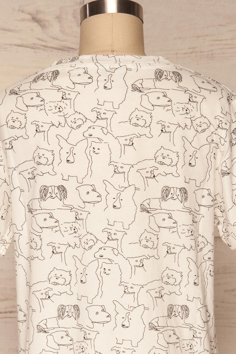 Duisbourg Black & White Dogs Pattern T-Shirt | La Petite Garçonne back close-up