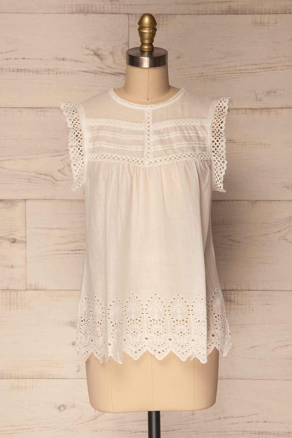 Dynow Snow White Openwork Cotton Sleeveless Top | La Petite Garçonne 1