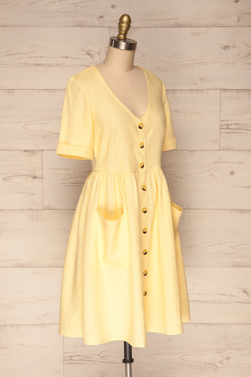 Ebbesvik Field Yellow Button-Up A-Line Dress | La Petite Garçonne