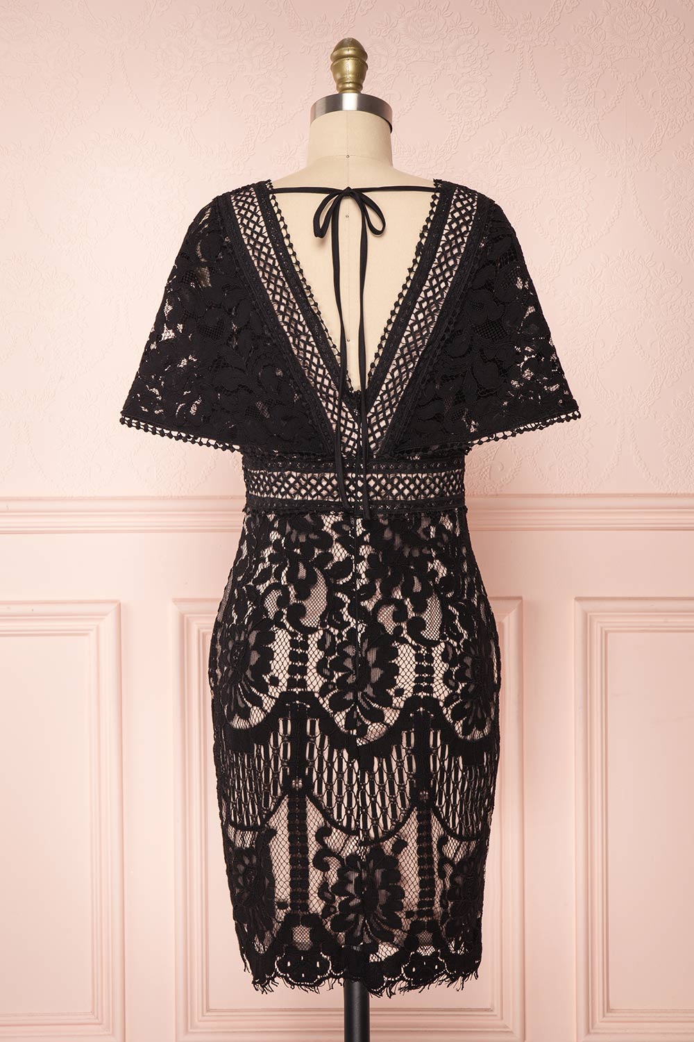 Edelaria Coal Black Lace Fitted Cocktail Dress | Boutique 1861