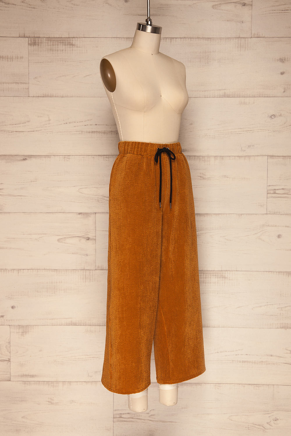 Edshaug Camel Brown Wide Leg Cropped Pants | La Petite Garçonne