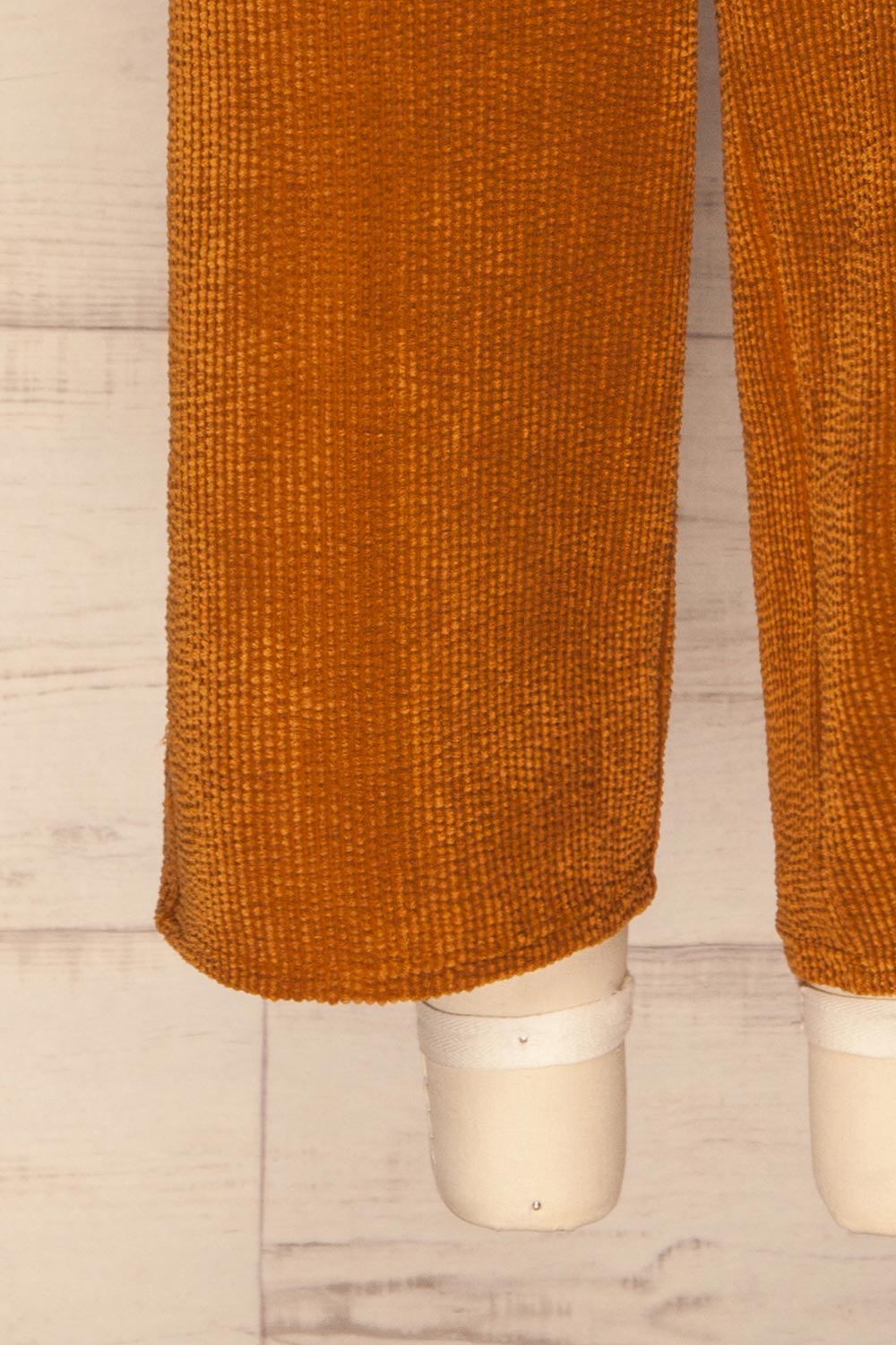 Edshaug Camel Brown Wide Leg Cropped Pants | La Petite Garçonne