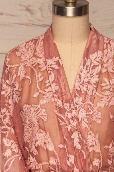 Eggjareir Pink Floral Lace Kimono front close up | La petite garçonne
