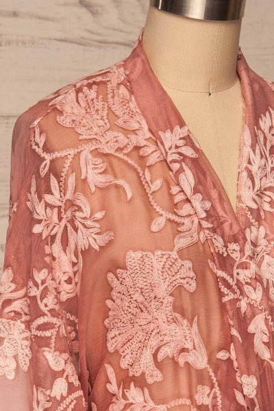 Eggjareir Pink Floral Lace Kimono side close up | La petite garçonne
