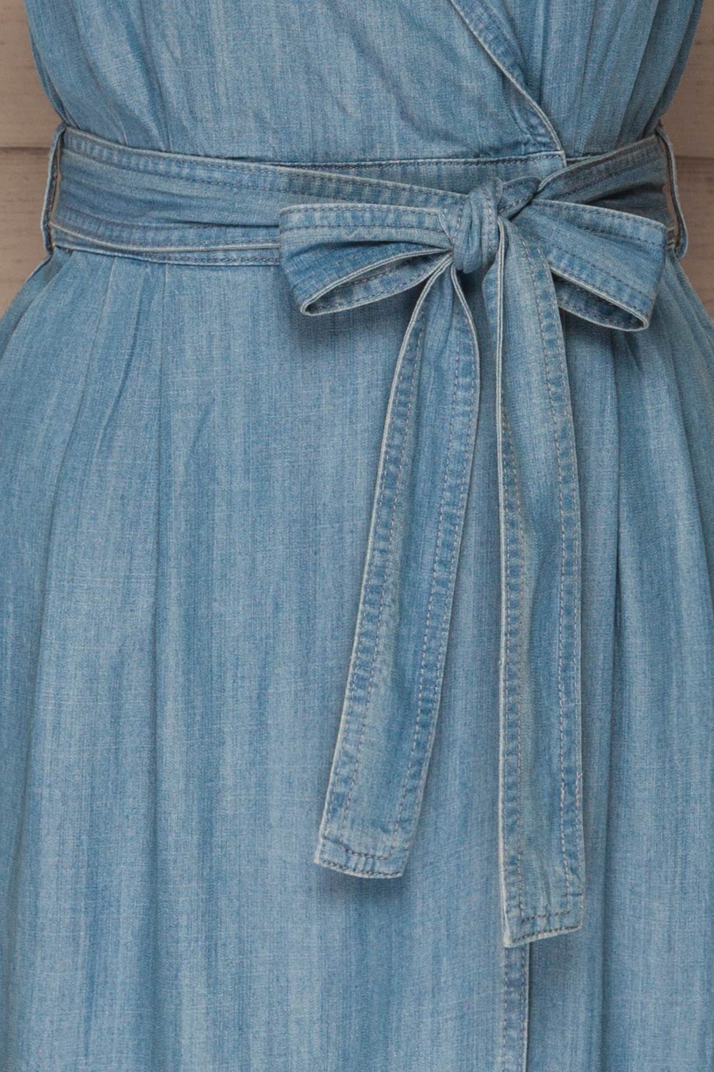 Eggkleiva Light Blue Denim Midi Wrap Dress | La Petite Garçonne detail close-up