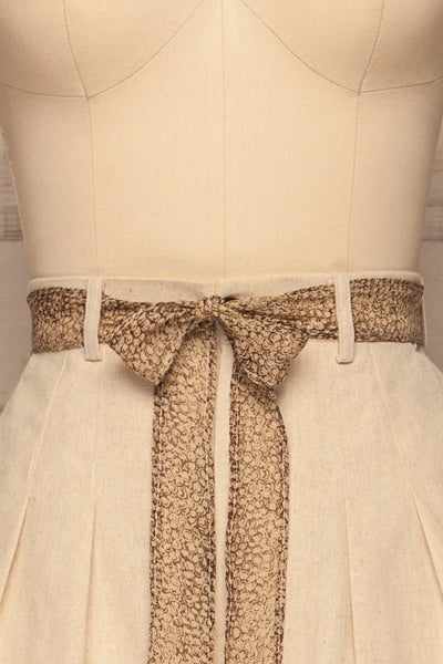 Eiasland Beige High Waisted Linen Shorts | La petite garçonne front close-up
