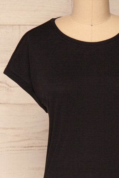 Eibydal Nero Black Slightly Cropped T-Shirt | La Petite Garçonne 2