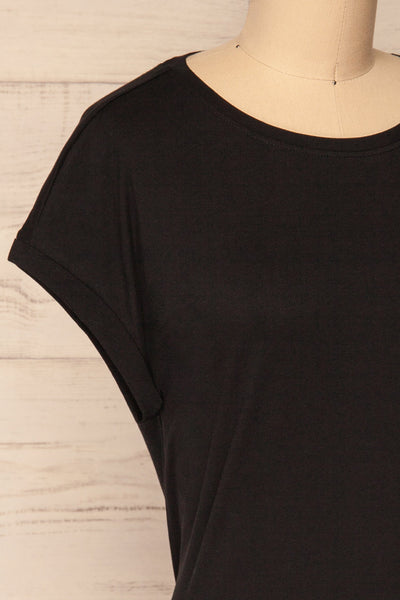 Eibydal Nero Black Slightly Cropped T-Shirt | La Petite Garçonne 4