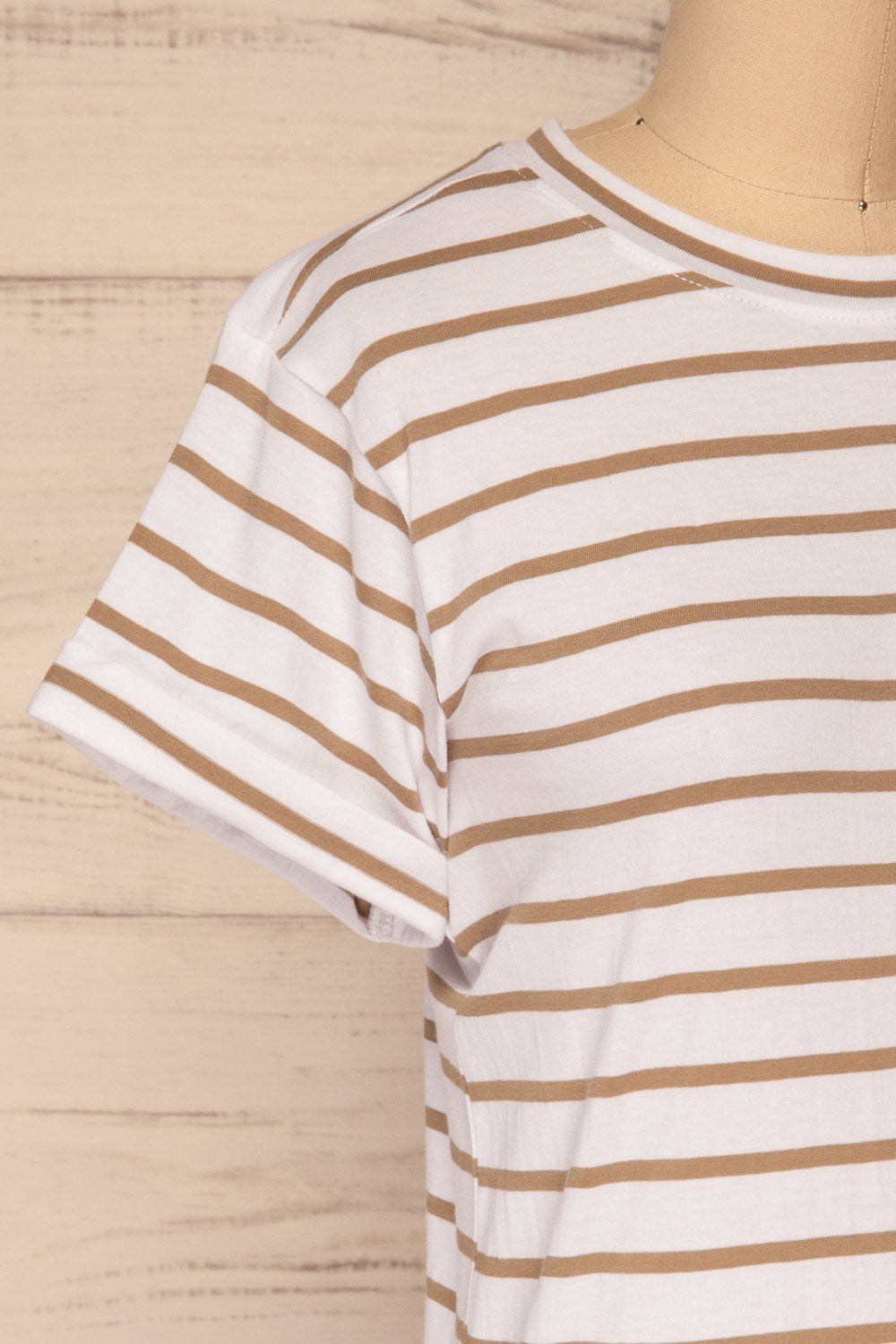 Eidbu Taupe White T-Shirt w/ Stripes | La petite garçonne side close-up