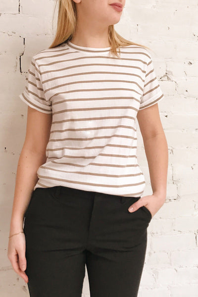 Eidbu Taupe White T-Shirt w/ Stripes | La petite garçonne on model