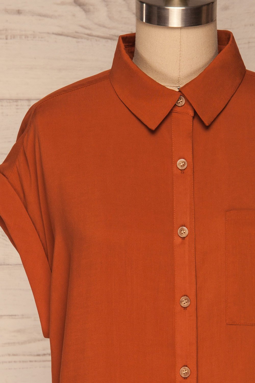 Eupen Orange Rust Short Sleeved Blouse front close up | La petite garçonne