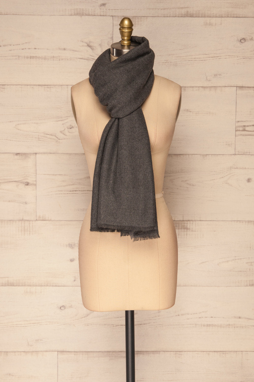 Fagerelv Grey Soft Lightweight Scarf | La petite garçonne knot