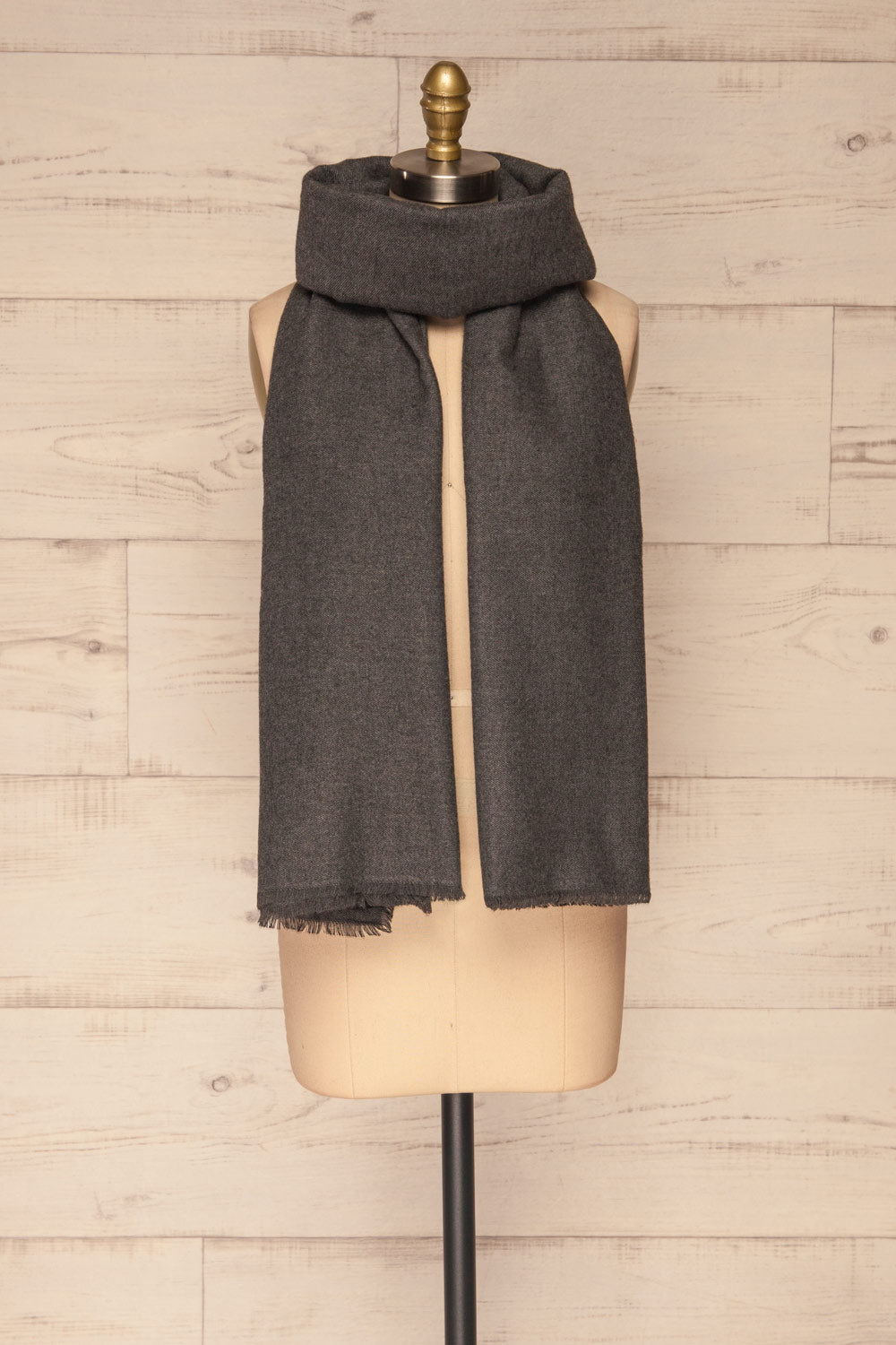 Fagerelv Grey Soft Lightweight Scarf | La petite garçonne around