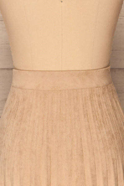 Fagerhaug Beige Pleated Midi Skirt | La petite garçonne  back close up