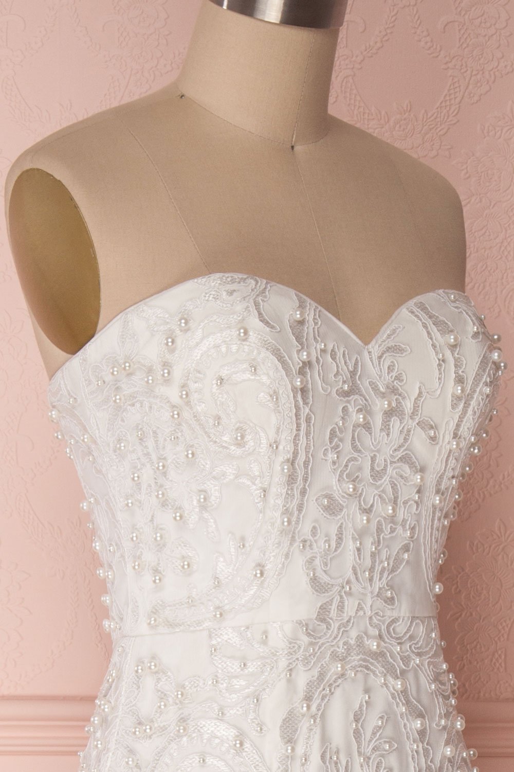 Filomena | Ivory Embroidered Gown