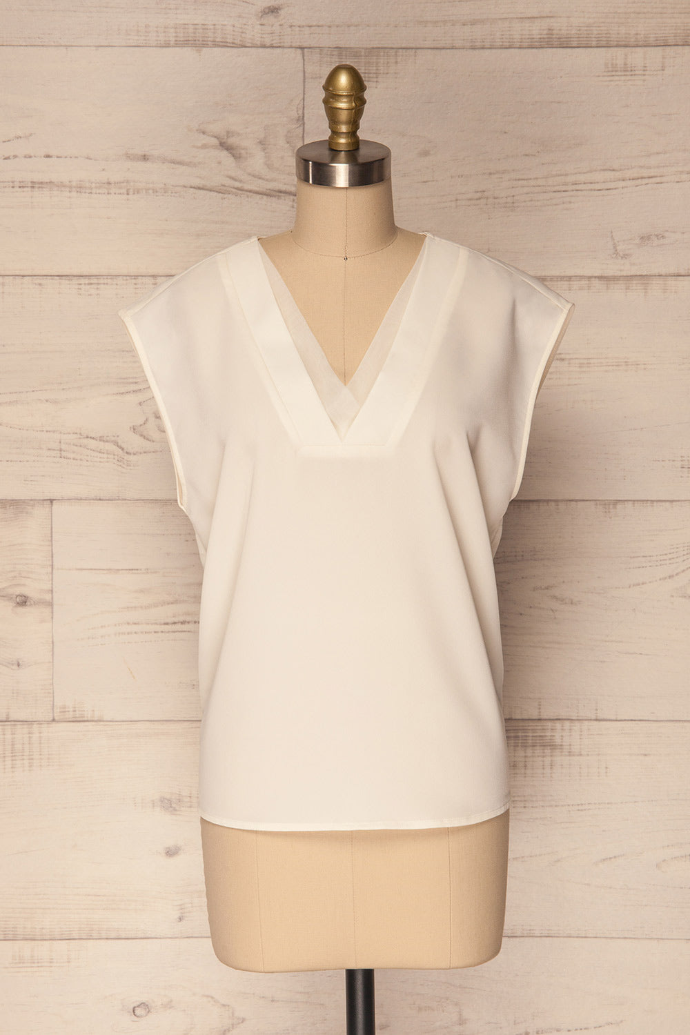 Finnen Ivory Sleeveless Loose Top | La Petite Garçonne 1