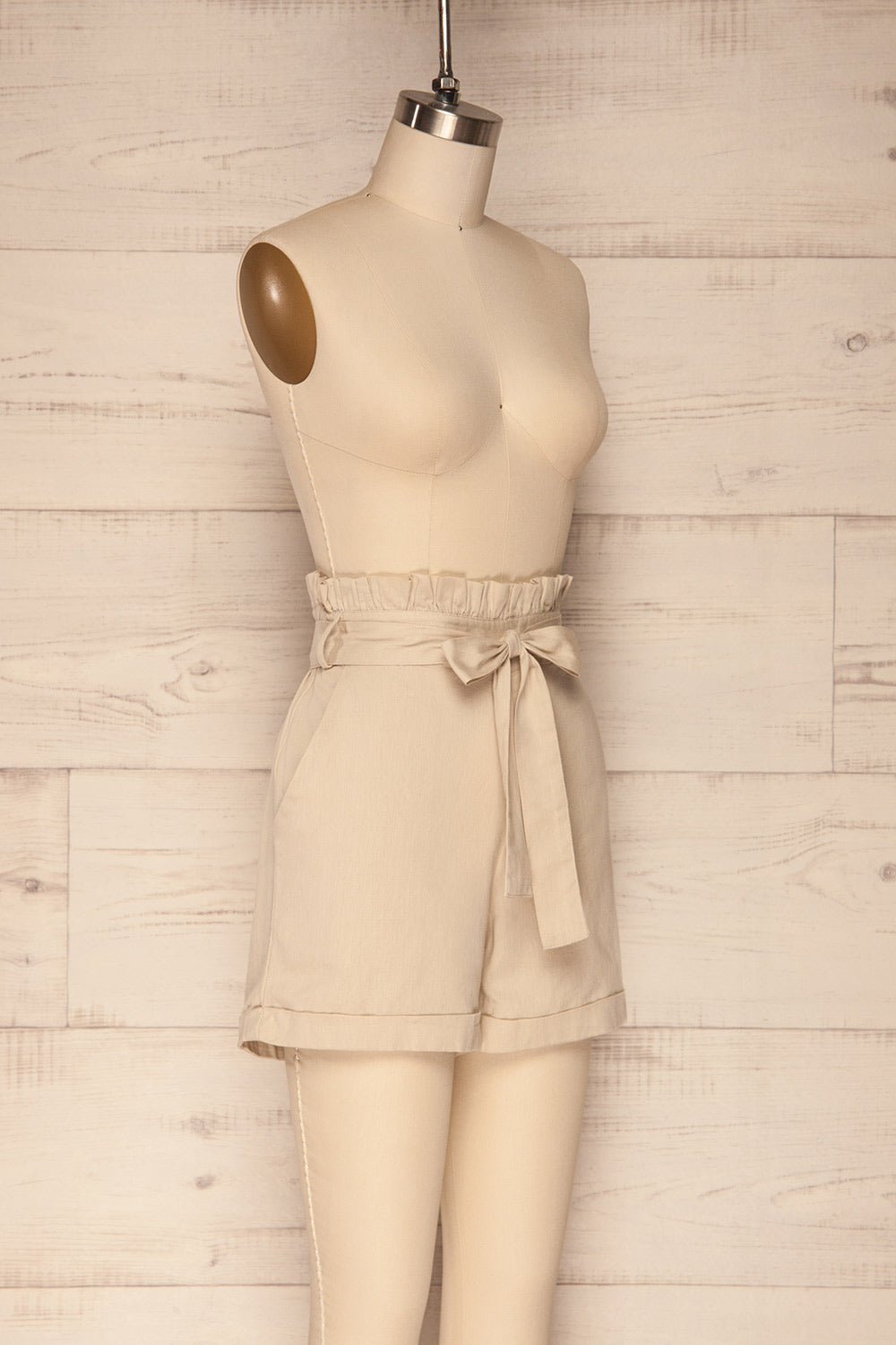 Garnes Oatmeal Beige High Rise Shorts | La Petite Garçonne 3