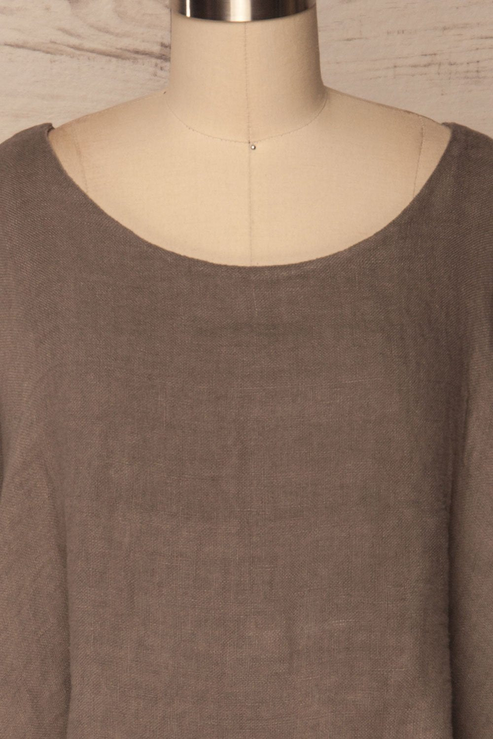 Gerovo Taupe Linen Loose Layered Top | La Petite Garçonne Chpt. 2 2