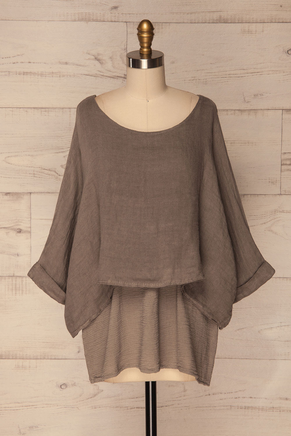 Gerovo Taupe Linen Loose Layered Top | La Petite Garçonne Chpt. 2 1