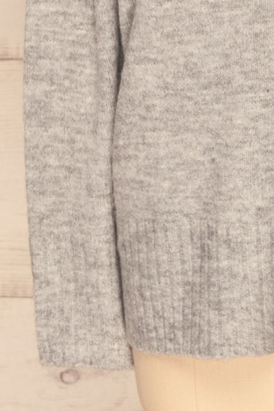Gistel Grey Soft Knit Sweater | La Petite Garçonne bottom close-up