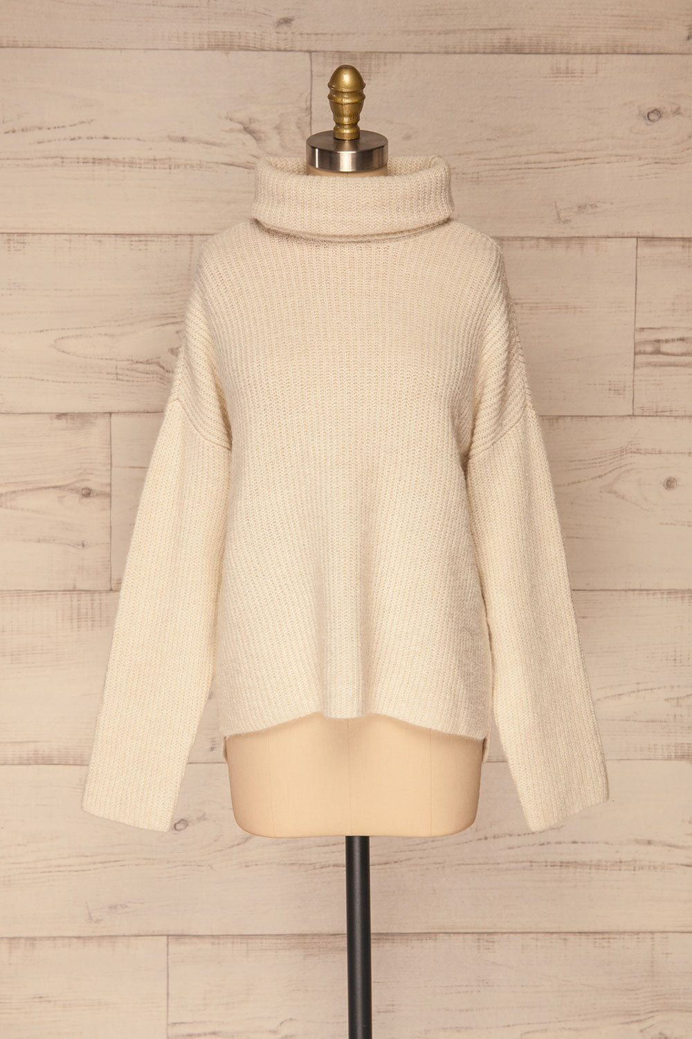 Givri Cream Knit Turtleneck Sweater | La petite garçonne front view 