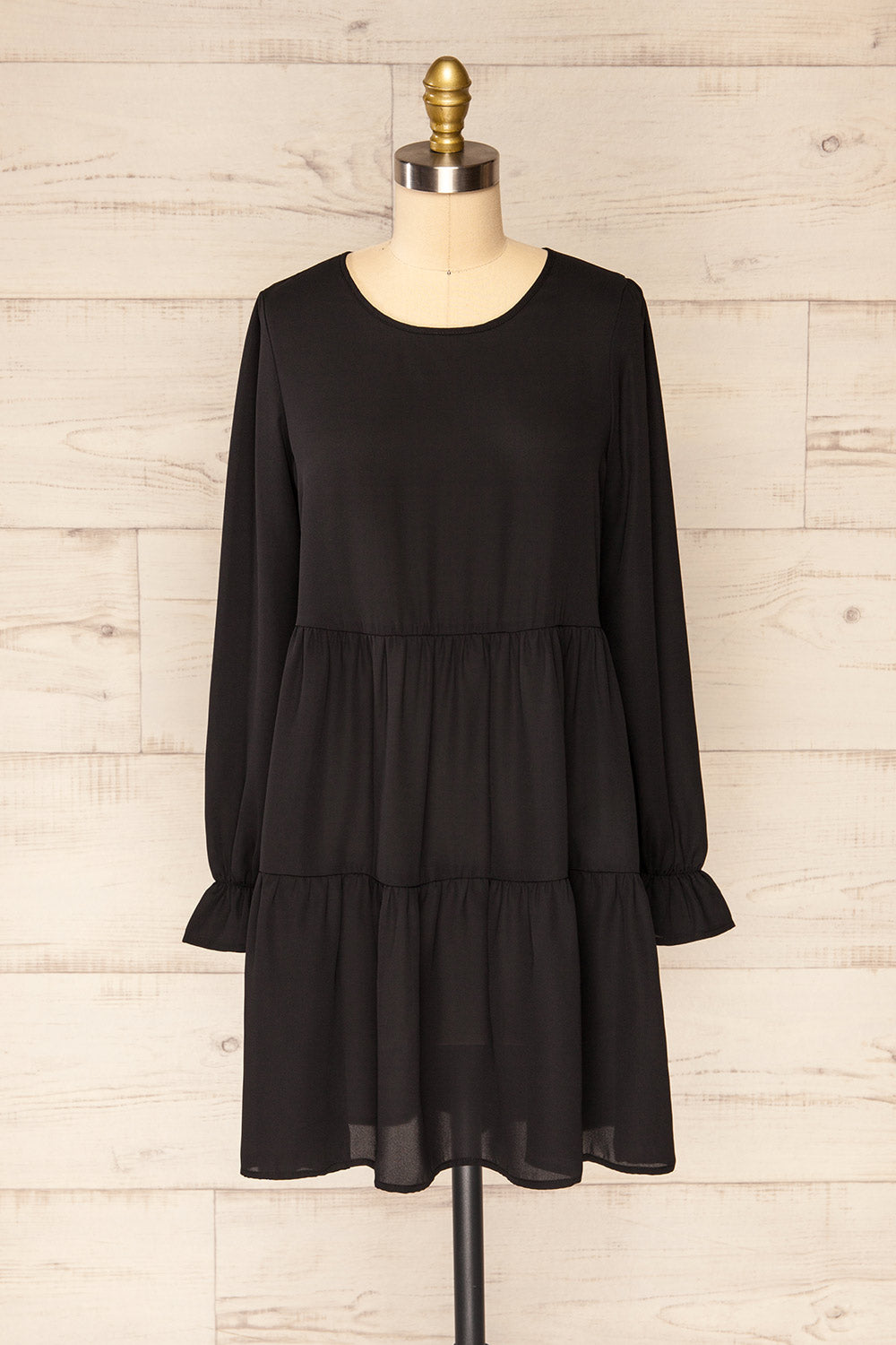 Gostivar Short Layered Long Sleeves Black Dress | La petite garçonne front view 