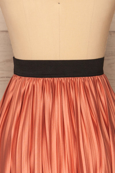 Gouves Pink Pleated Midi Skirt | La petite garçonne  back close-up