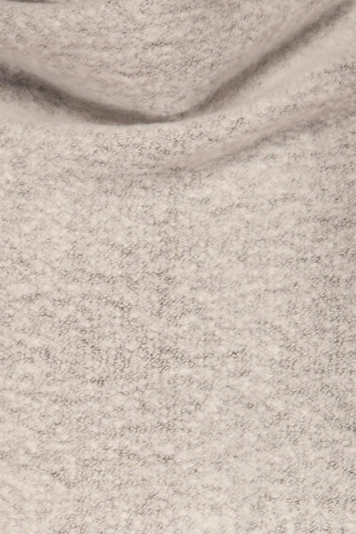 Gozdnica Grey Fuzzy Knitted Scarf | La Petite Garçonne