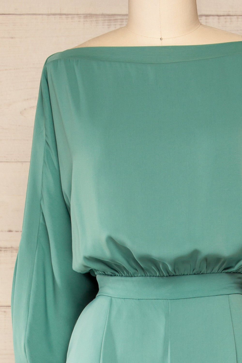 Hanrine Green Boat Neckline Jumpsuit w/ Pockets | La petite garçonne front close-up