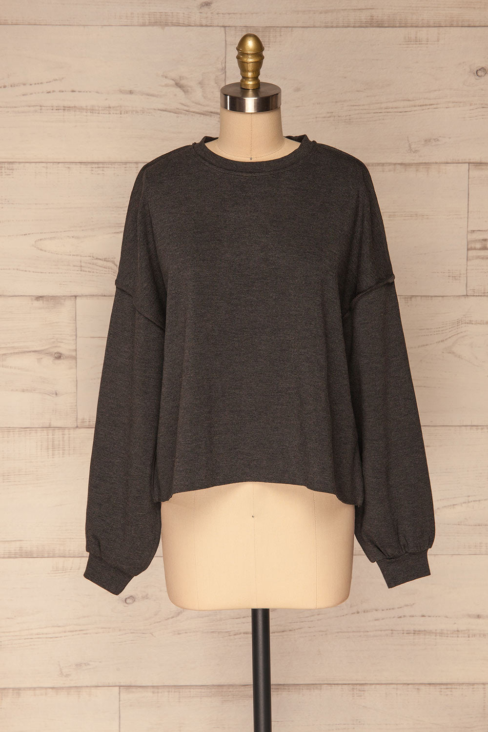 Hattem Black Oversized Sweater | La petite garçonne   front view 