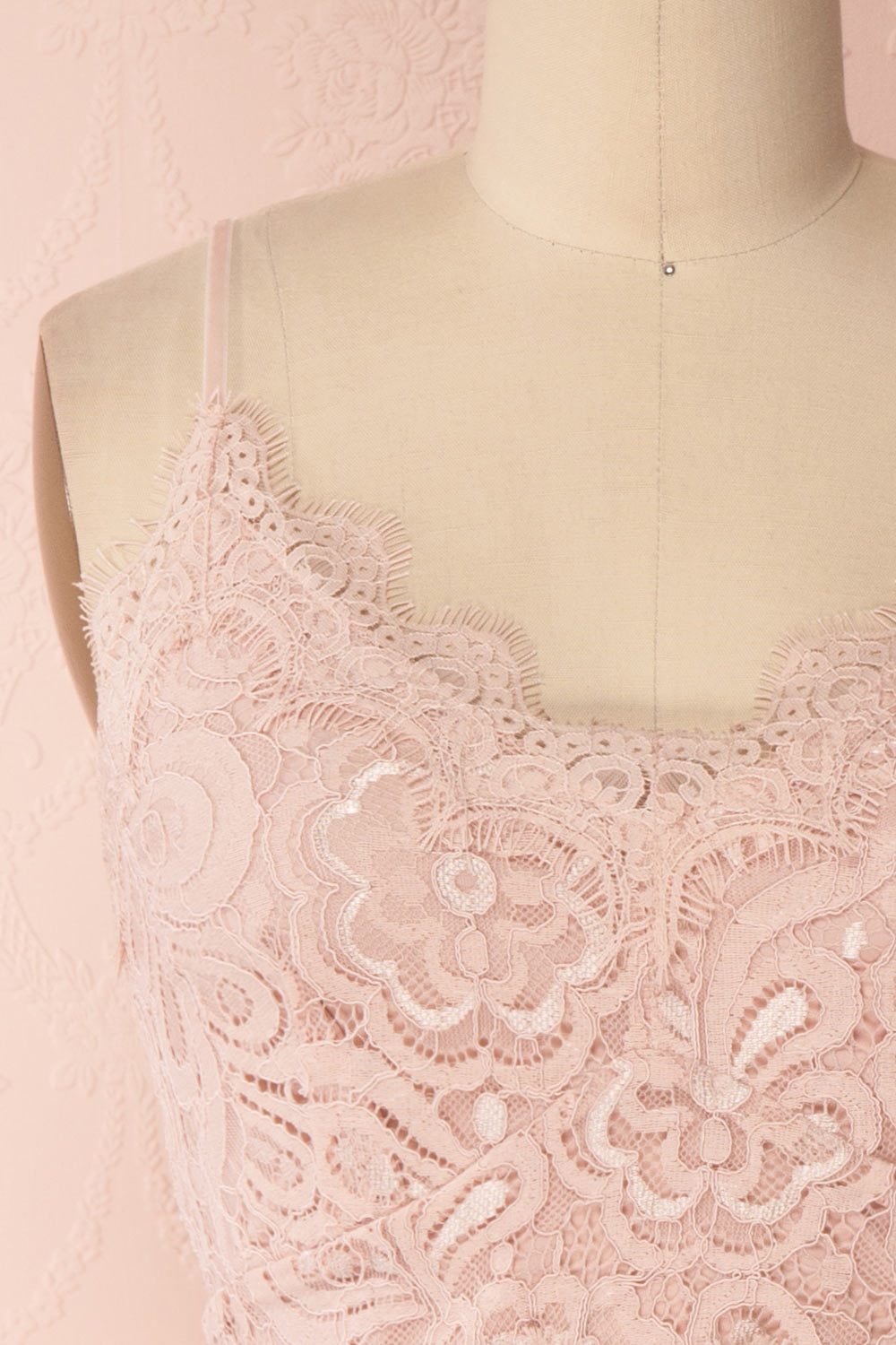 Havika Rose Blush Lace Fitted Crop Top | Boutique 1861
