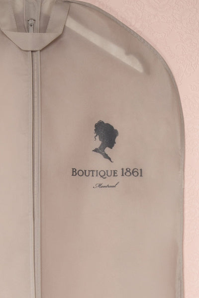 Housse Grise 1861 - Grey garment bag with cameo 2