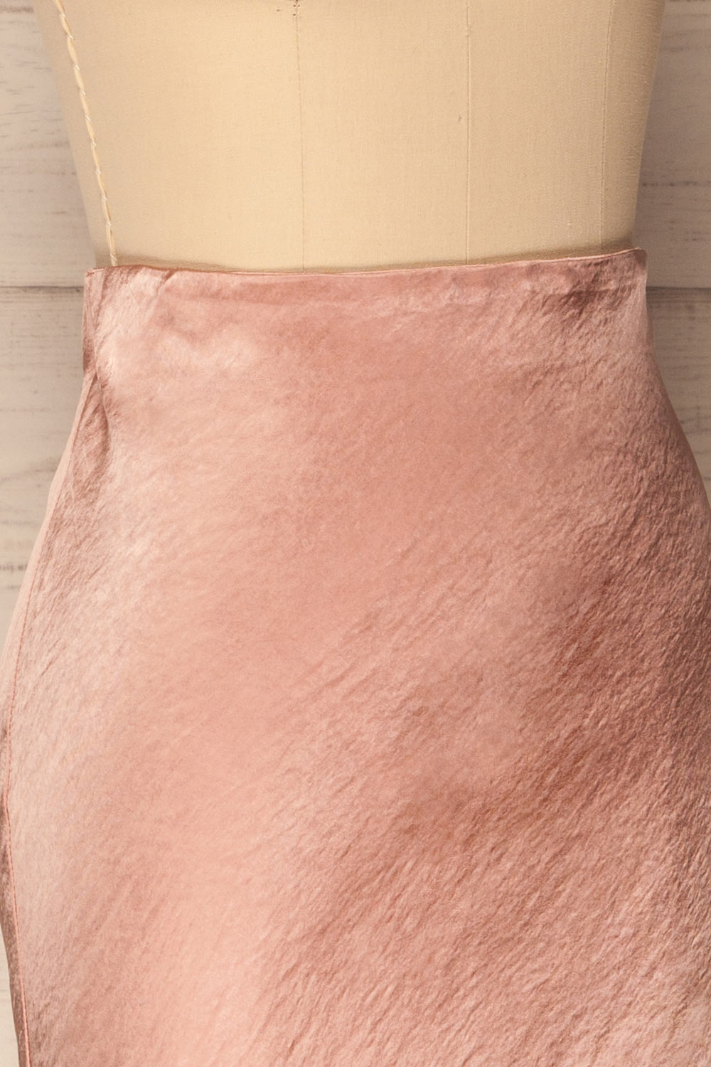 Intres Pink Fitted High Waist Silky Skirt | La Petite Garçonne 5