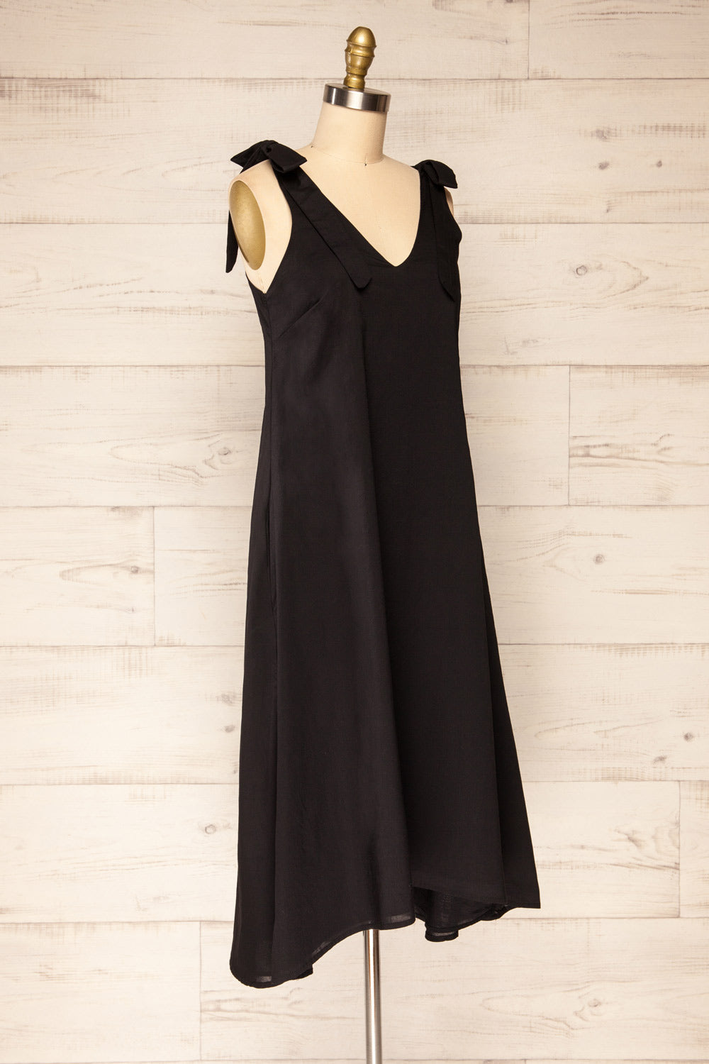 Irig Black V-Neck Knotted Straps Midi Dress | La petite garçonne side view
