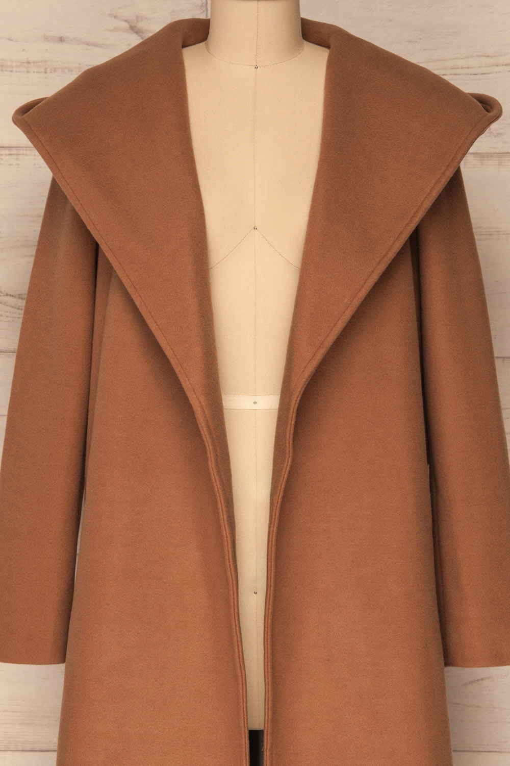 Almeirim Brown  Felt Trench Coat | La Petite Garçonne front open close-up