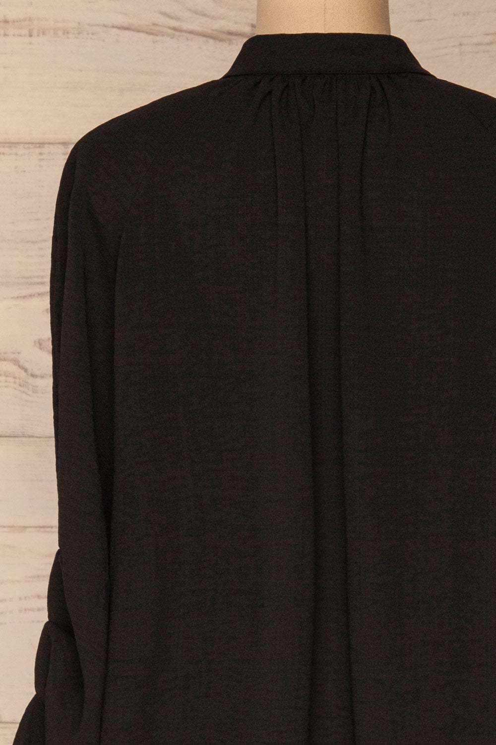 Kasilda Black Shirt | Tunique | La Petite Garçonne back close-up
