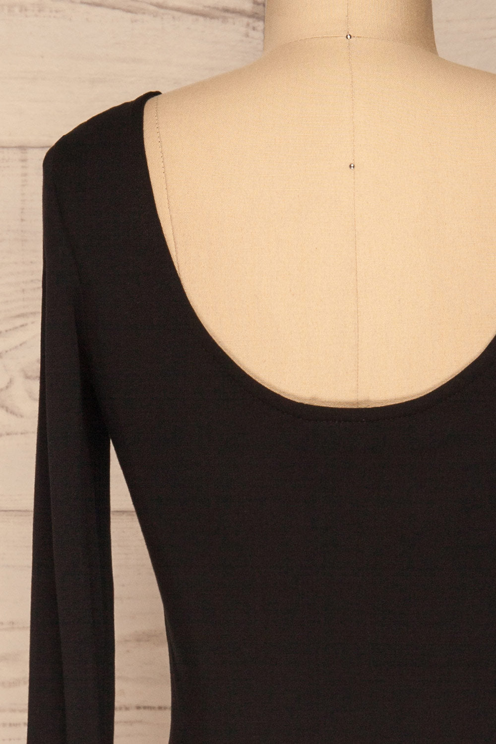 Kastellion Black Long Sleeved Fitted Crop Top | La Petite Garçonne 6