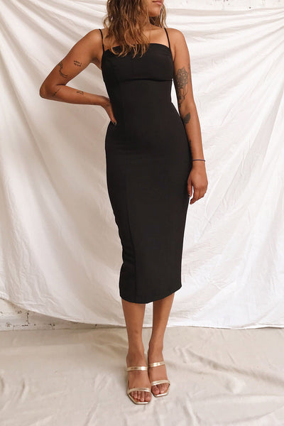 Kavala Black Fitted Midi Dress | La petite garçonne model look