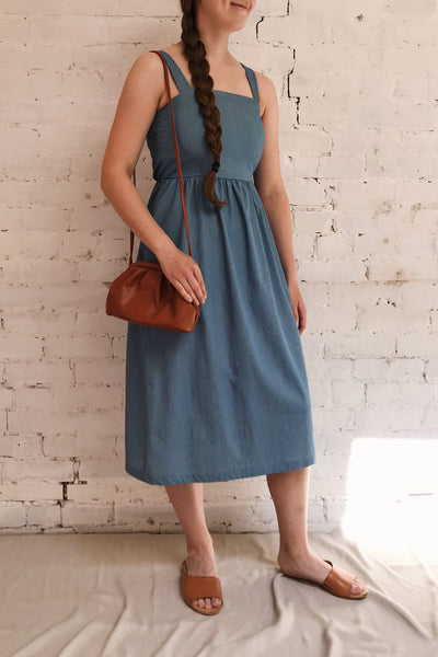 Ketilbjorg Blue Denim Midi Dress w/ Buttons | La petite garçonne model look