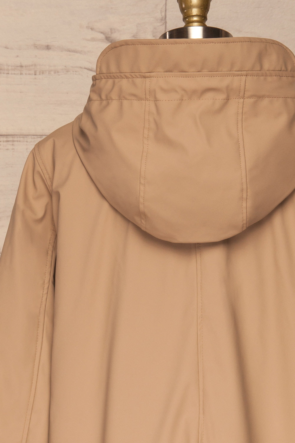 Klodzko Beige Wide Hooded Rain Coat | La petite garçonne back close up