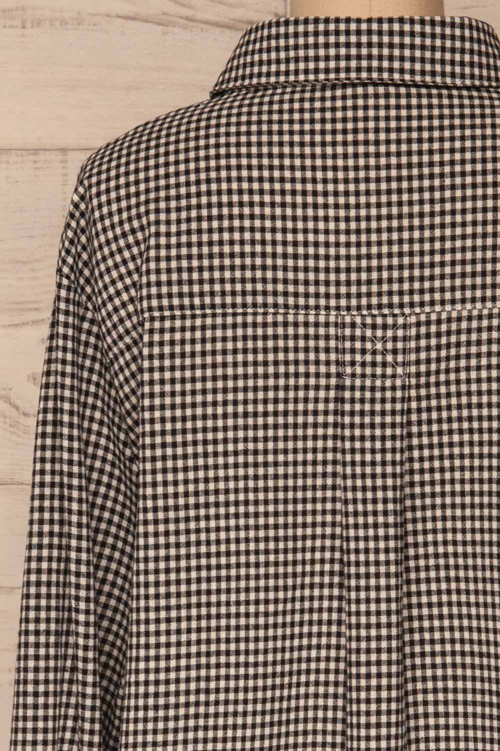 Knurow Black & White Shirt | Chemise back close up | La Petite Garçonne