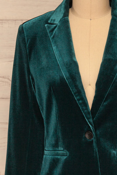 Kolding Teal Velvet Tailored Blazer | La petite garçonne front close-up